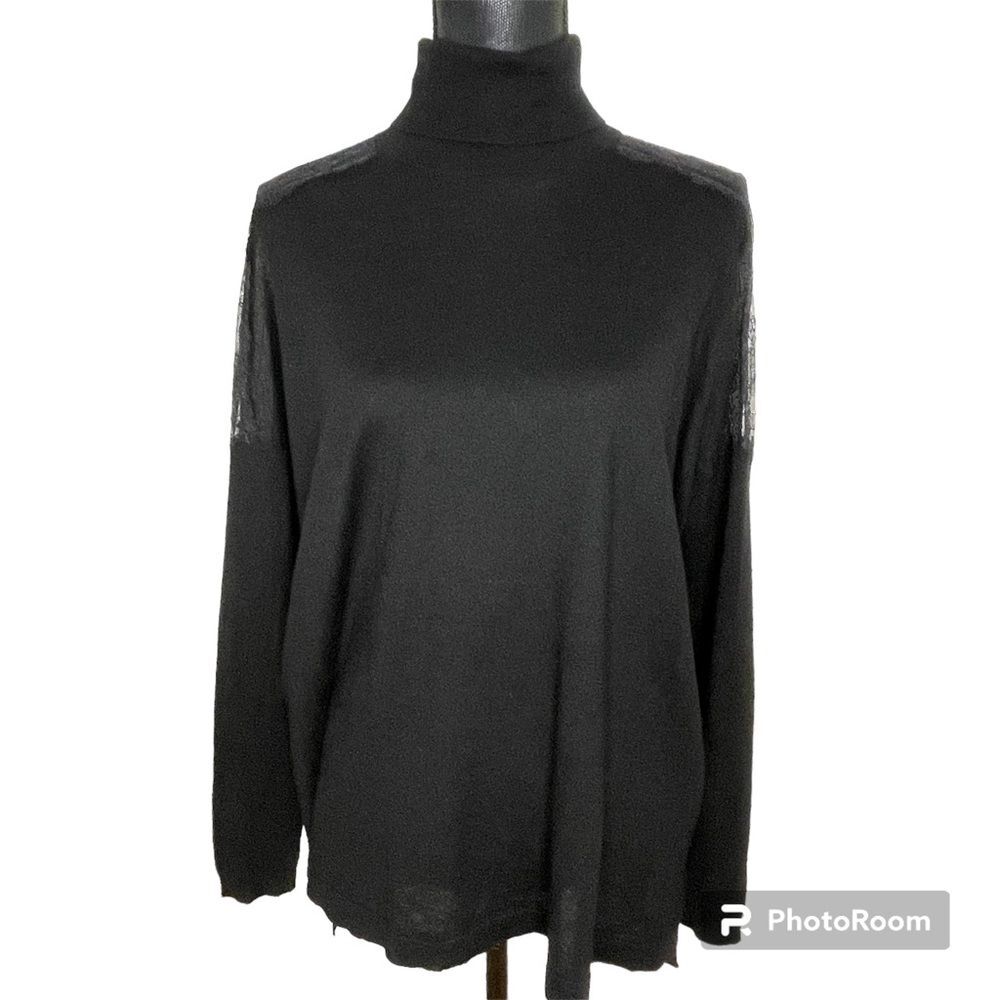C by Bloomingdales Sweater 2 Ply Cashmere Long Sleeve Lace Shoulder Black Size M